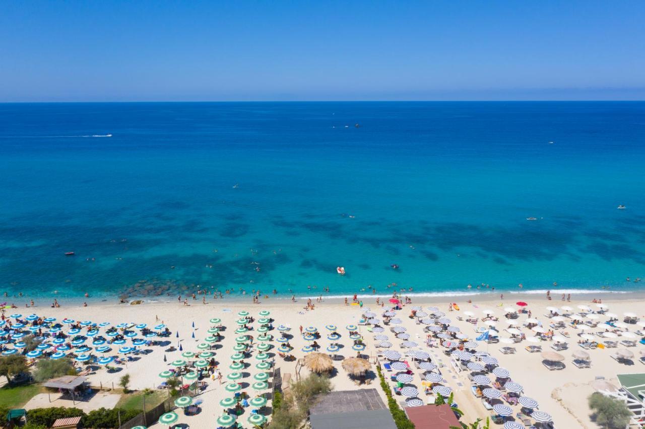 La Meridiana Capo Vaticano Bagian luar foto
